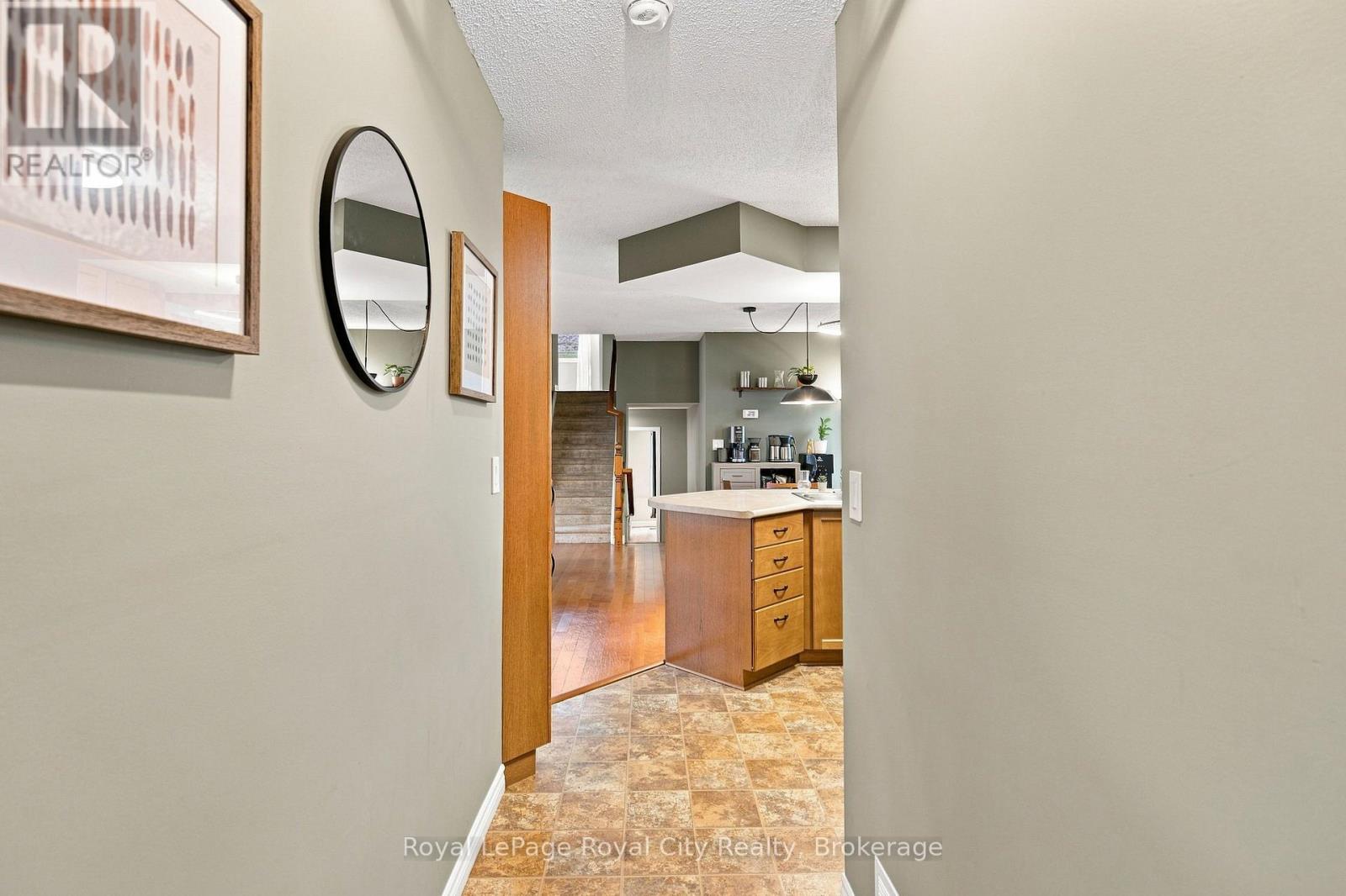 399 Starwood Drive, Guelph, Ontario  N1E 7A3 - Photo 5 - X13747232