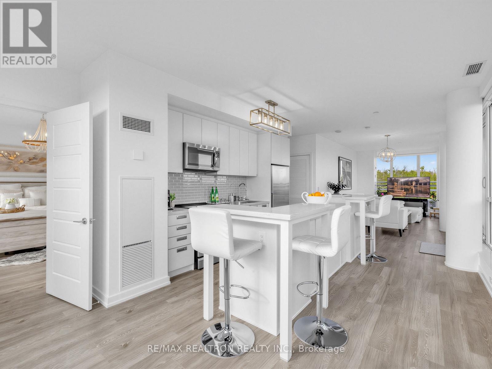 A416 - 241 Sea Ray Avenue, Innisfil, Ontario  L9S 0L9 - Photo 8 - N13746102