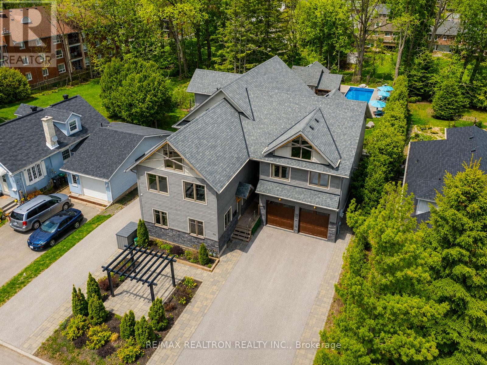 115 Clapperton Street, Barrie, Ontario  L4M 3G3 - Photo 2 - S13146732