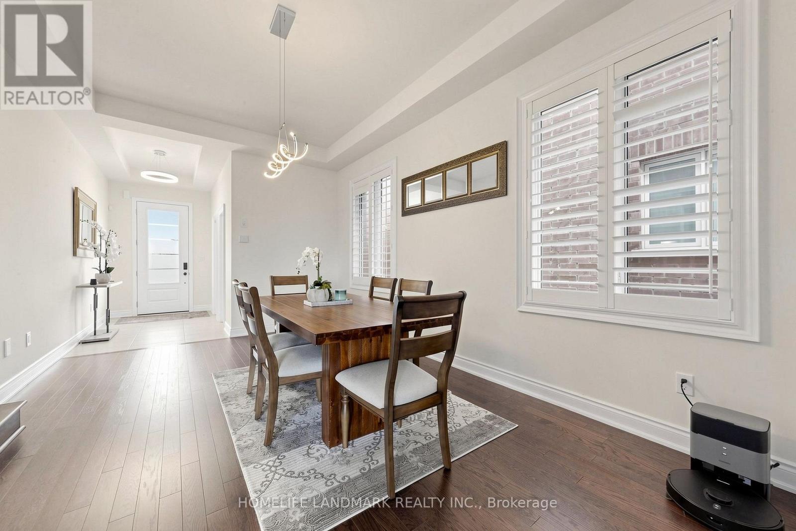 563 Beam Court, Milton, Ontario  L9E 1L4 - Photo 2 - W13761748
