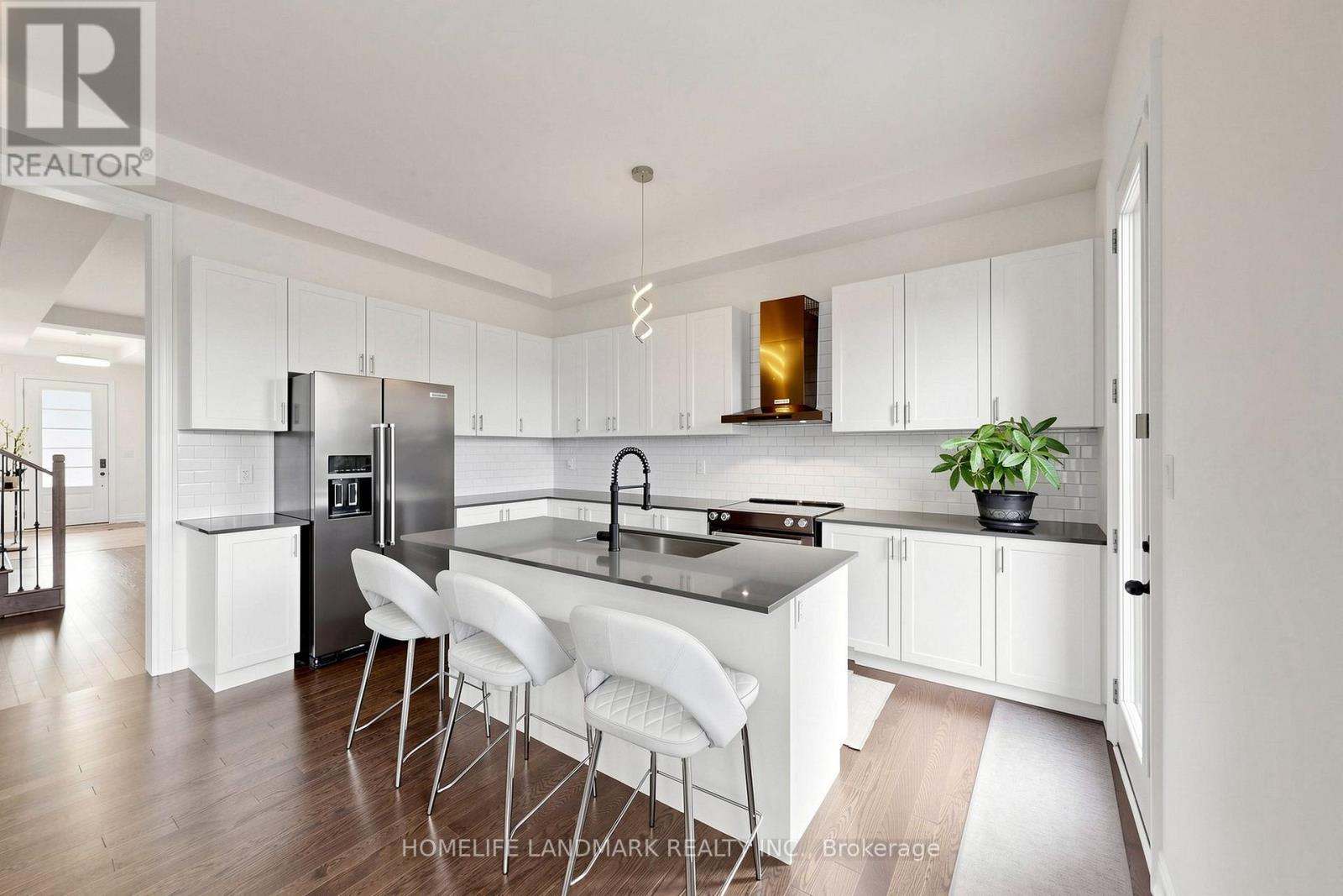 563 Beam Court, Milton, Ontario  L9E 1L4 - Photo 6 - W13761748