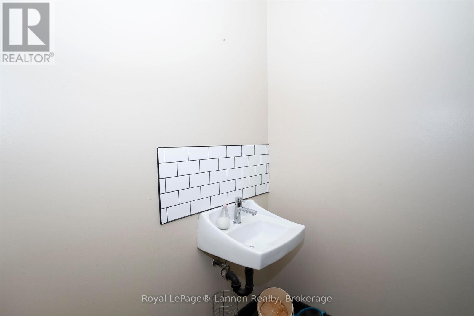 16 Cumberland Street S, Thunder Bay, Ontario  P7B 2T2 - Photo 20 - X13251292