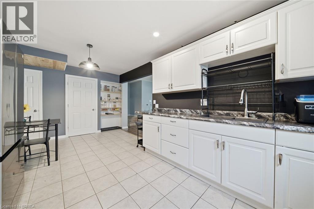 63 Metcalfe Crescent Unit# C, Brantford, Ontario  N3R 2L7 - Photo 14 - 40860824
