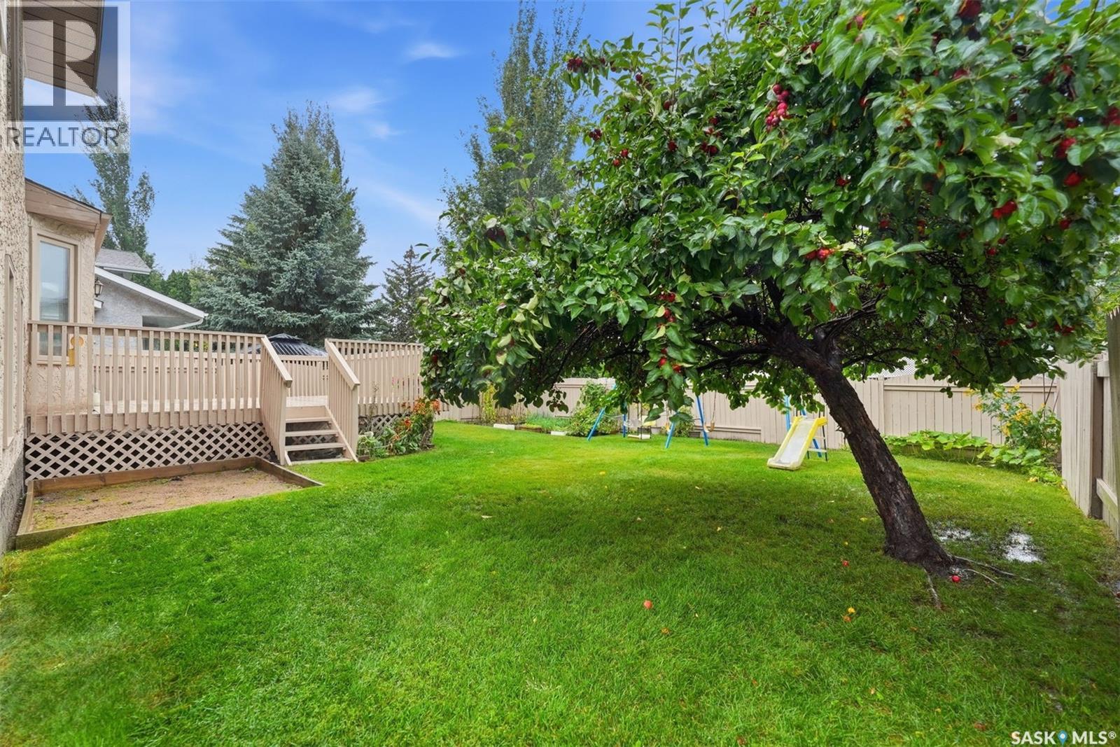 427 Bronson Crescent, Saskatoon, Saskatchewan  S7J 5E4 - Photo 35 - SK048055