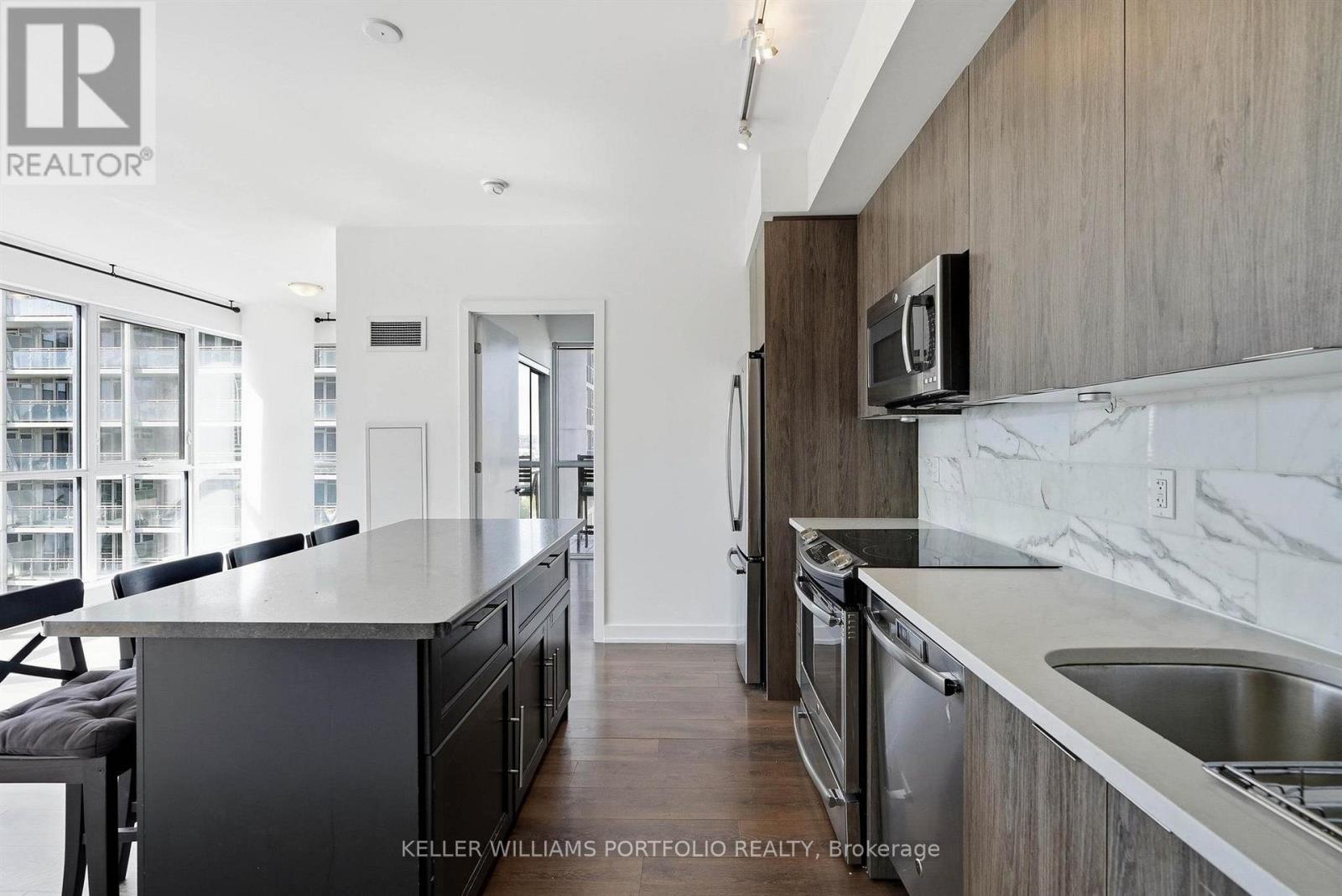 1009 - 50 Bruyeres Mews, Toronto, Ontario  M5V 0H8 - Photo 17 - C13759530