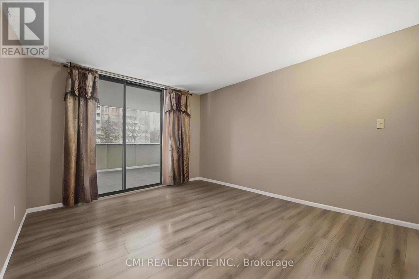 308 - 3 Lisa Street, Brampton, Ontario  L6T 4A2 - Photo 10 - W13042580