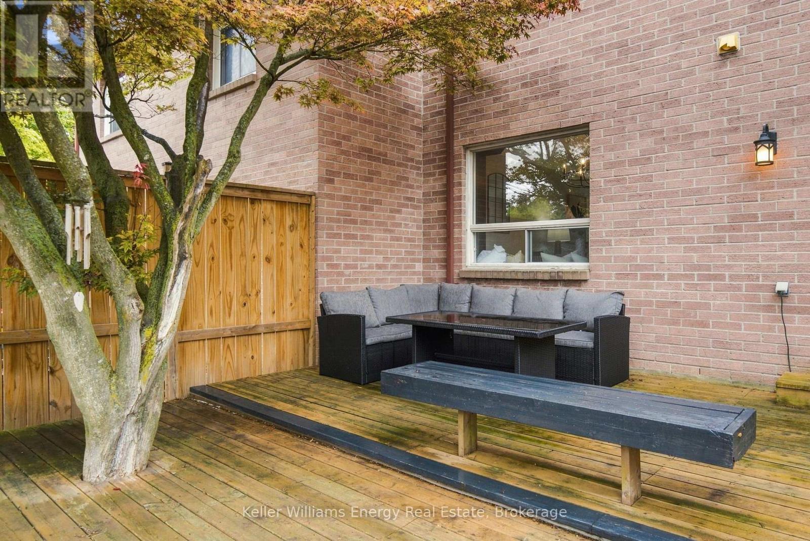 61 Fernbank Place, Whitby, Ontario  L1R 1T1 - Photo 31 - E13765116