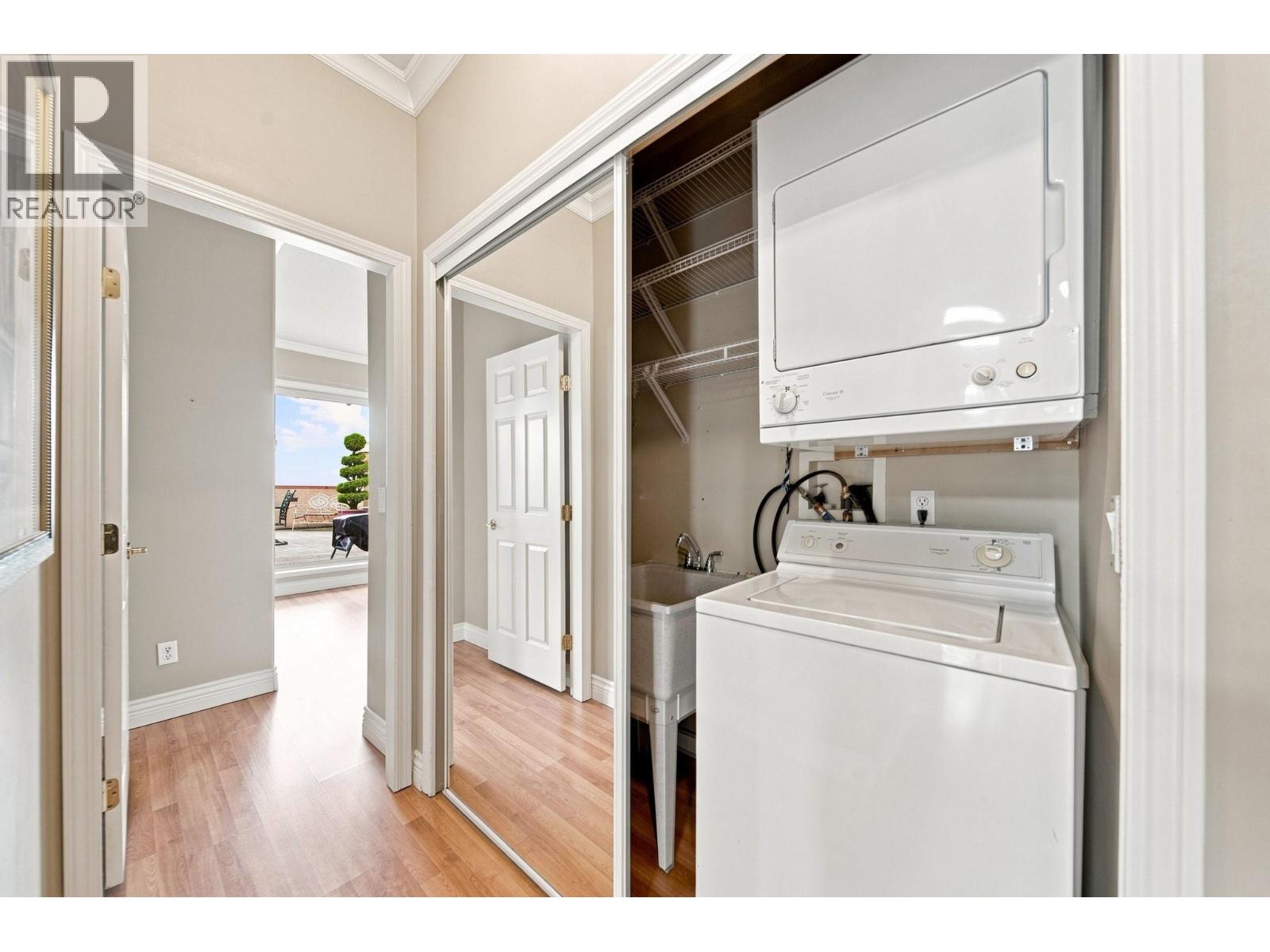 302 3176 Plateau Boulevard, Coquitlam, British Columbia  V3E 3J2 - Photo 30 - R3163114