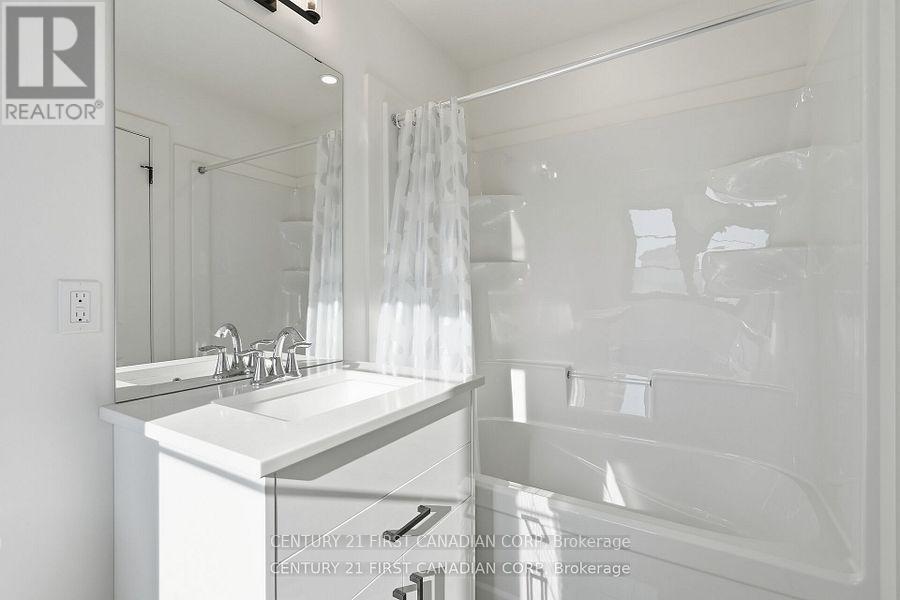 1673 Medway Park Drive, London North, Ontario  N6G 3W1 - Photo 44 - X13765240