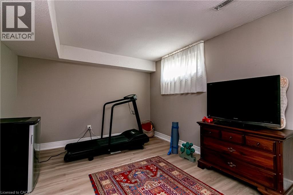 1820 Shady Creek Court, Mississauga, Ontario  L5L 3W2 - Photo 39 - 40860085