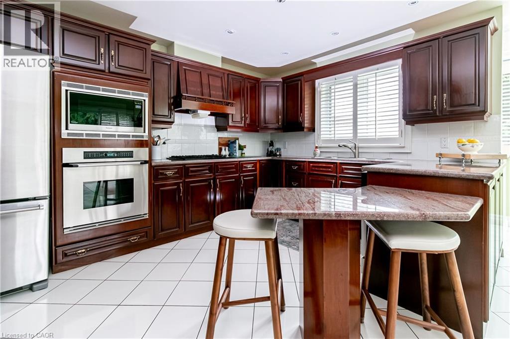 1820 Shady Creek Court, Mississauga, Ontario  L5L 3W2 - Photo 14 - 40860085