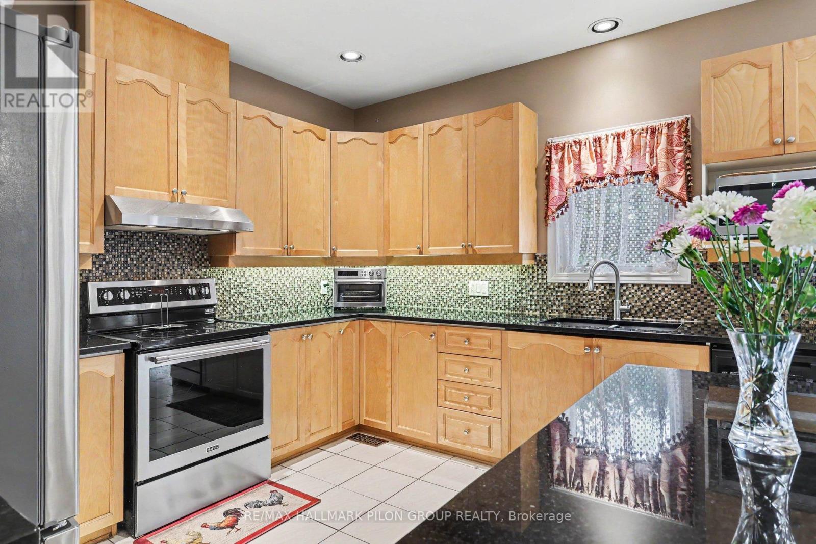 2039 Calico Crescent, Ottawa, Ontario  K4A 4L7 - Photo 4 - X13764898