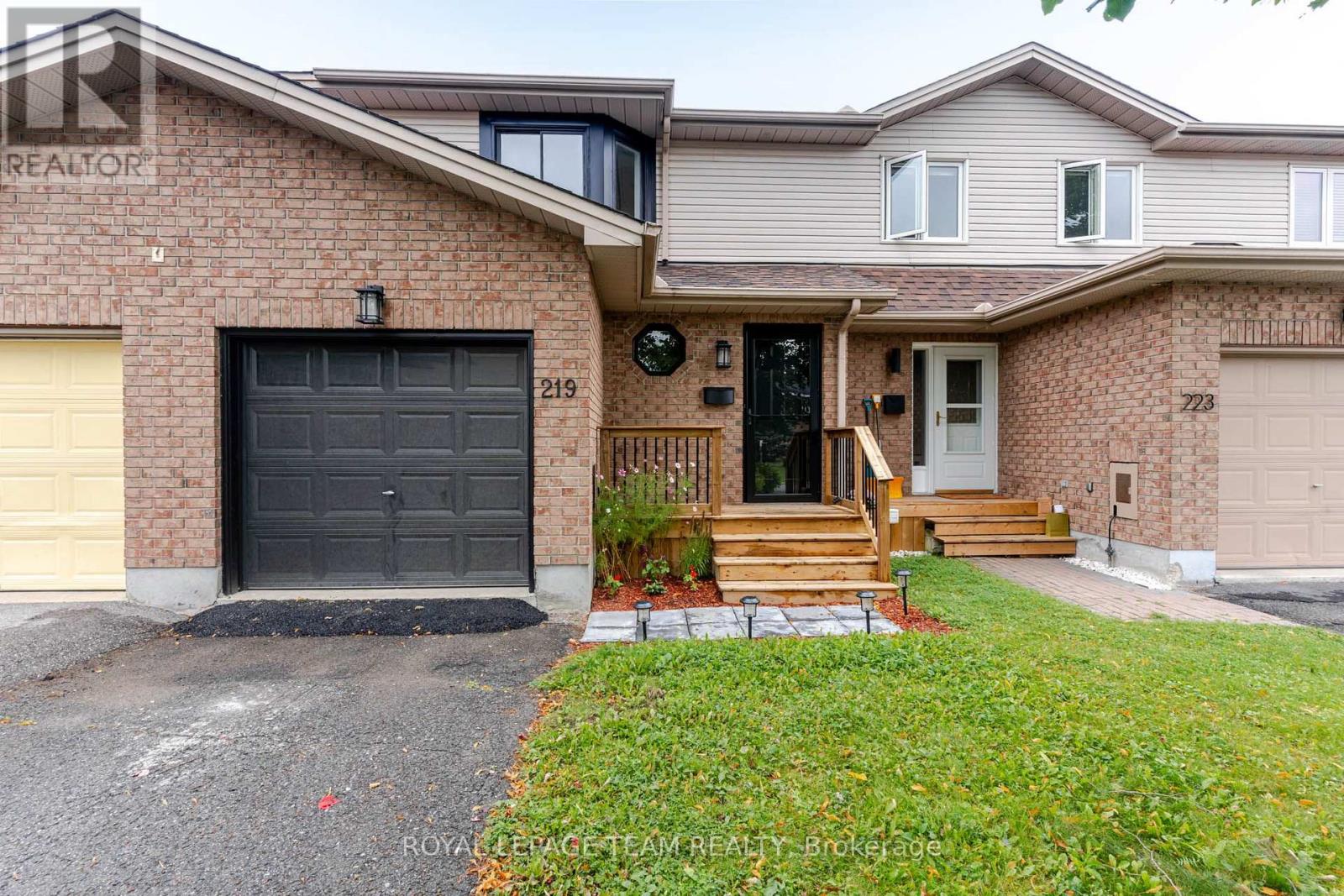 219 Jamieson Street, Mississippi Mills, Ontario  K0A 1A0 - Photo 3 - X13764916