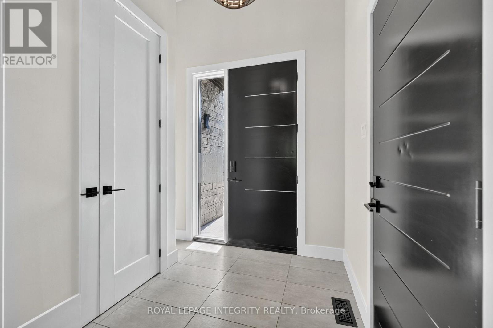 69 Prince Albert Street, Ottawa, Ontario  K1K 2A2 - Photo 3 - X13765104