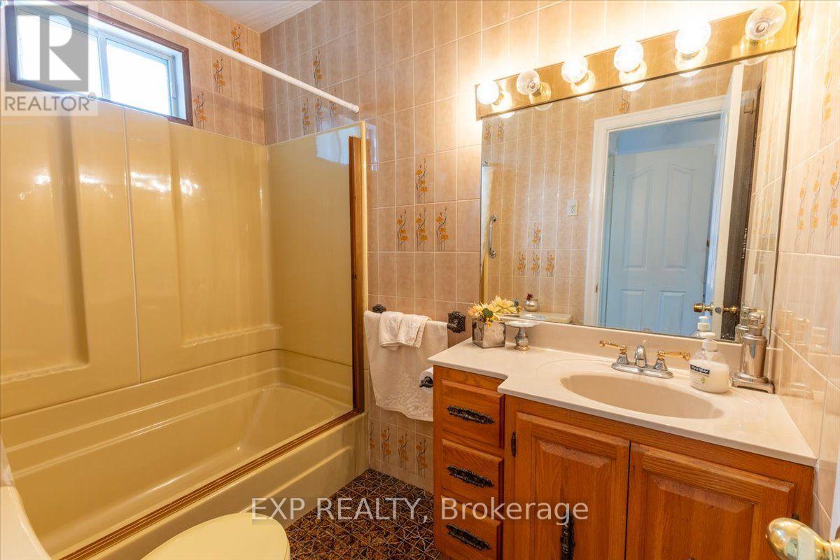 1359 Marchand Street, Ottawa, Ontario  K1B 3N7 - Photo 19 - X13765288