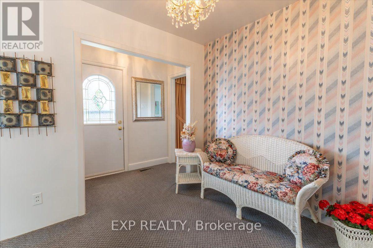 1359 Marchand Street, Ottawa, Ontario  K1B 3N7 - Photo 5 - X13765288
