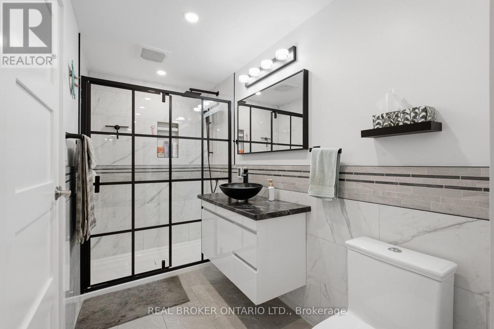 7002 Optimist Lane, Niagara Falls, Ontario  L2E 0B1 - Photo 22 - X13765172