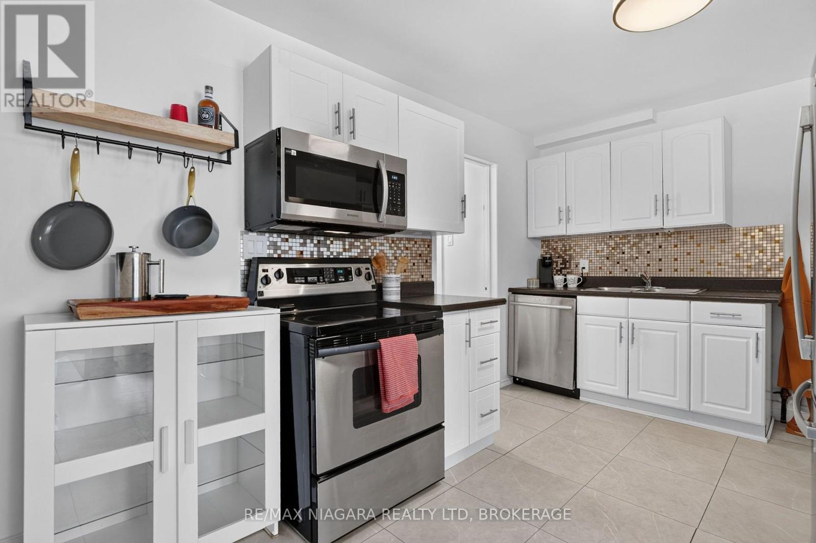 10 Churchill Avenue, Welland, Ontario  L3B 4Y5 - Photo 15 - X13765180