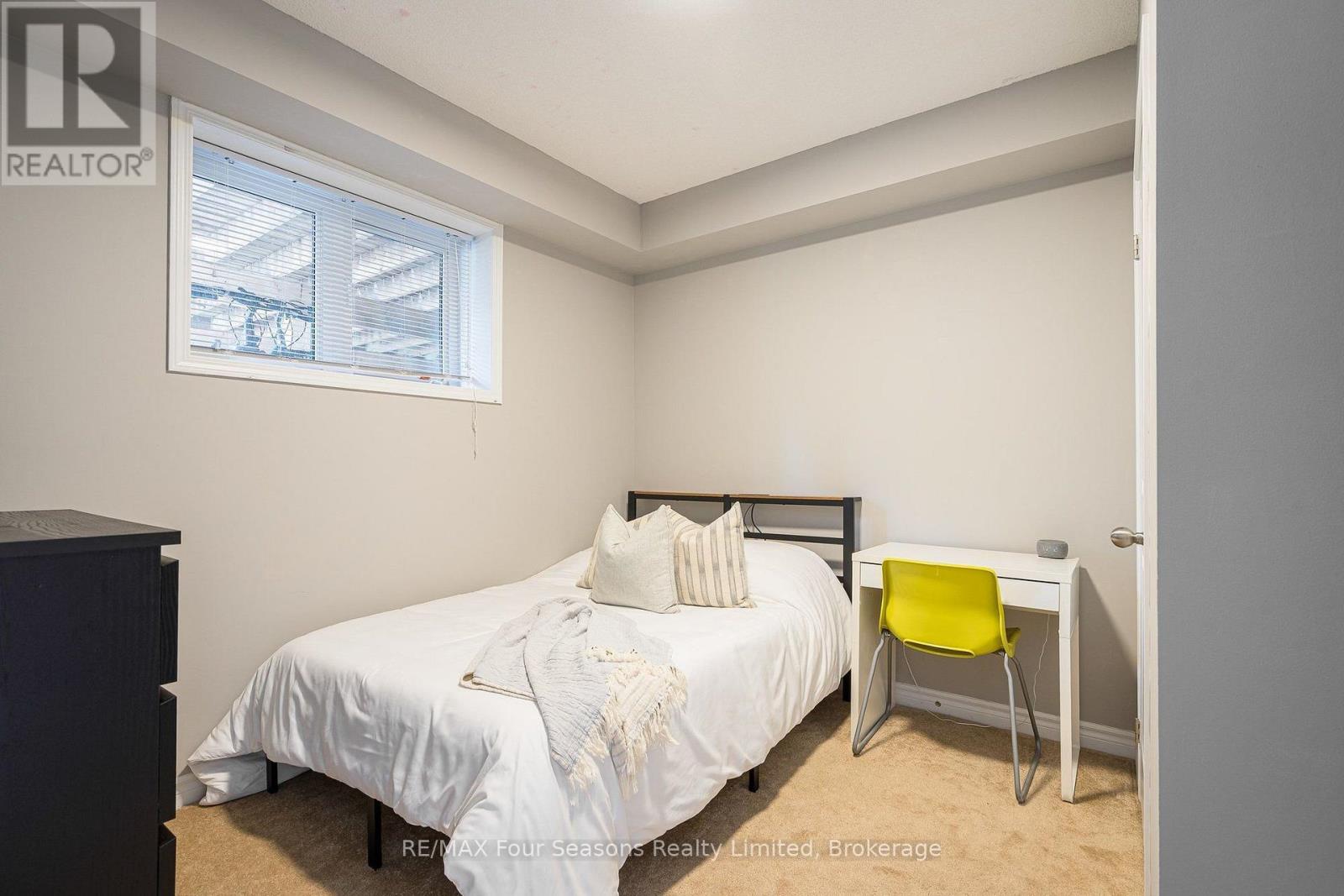 32 Christy Drive, Wasaga Beach, Ontario  L9Z 1C9 - Photo 21 - S13764966