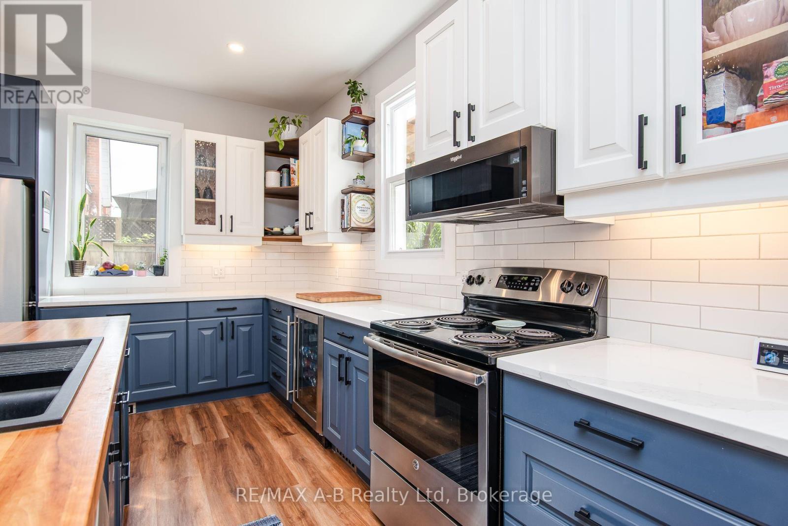 69 Louise Street, Stratford, Ontario  N5A 2E3 - Photo 32 - X13765174
