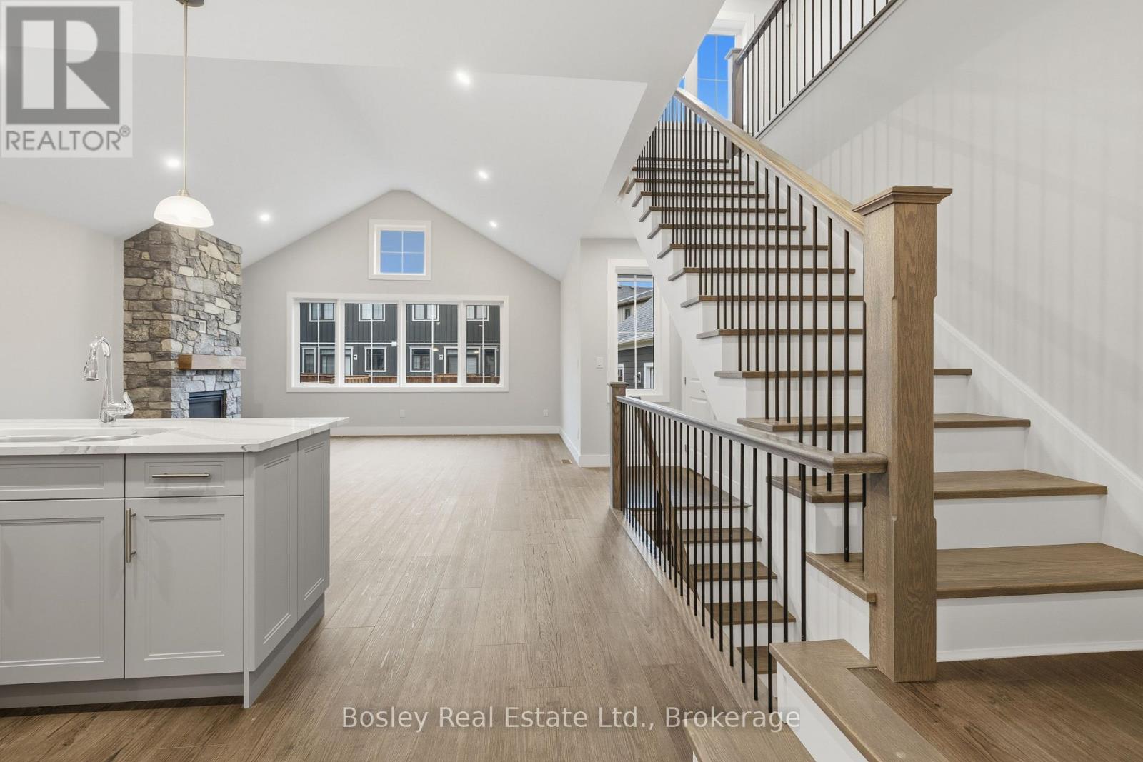 163 Sugar Maple Street, Blue Mountains, Ontario  L9Y 0Z3 - Photo 6 - X13765402