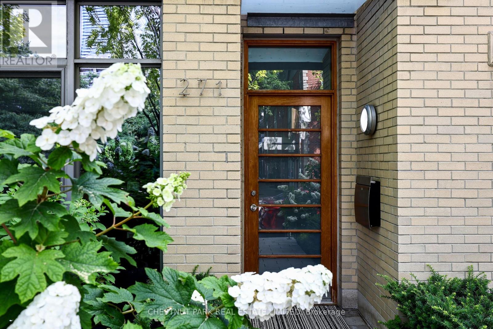 271 Mutual Street, Toronto, Ontario  M4Y 1X6 - Photo 2 - C13764922