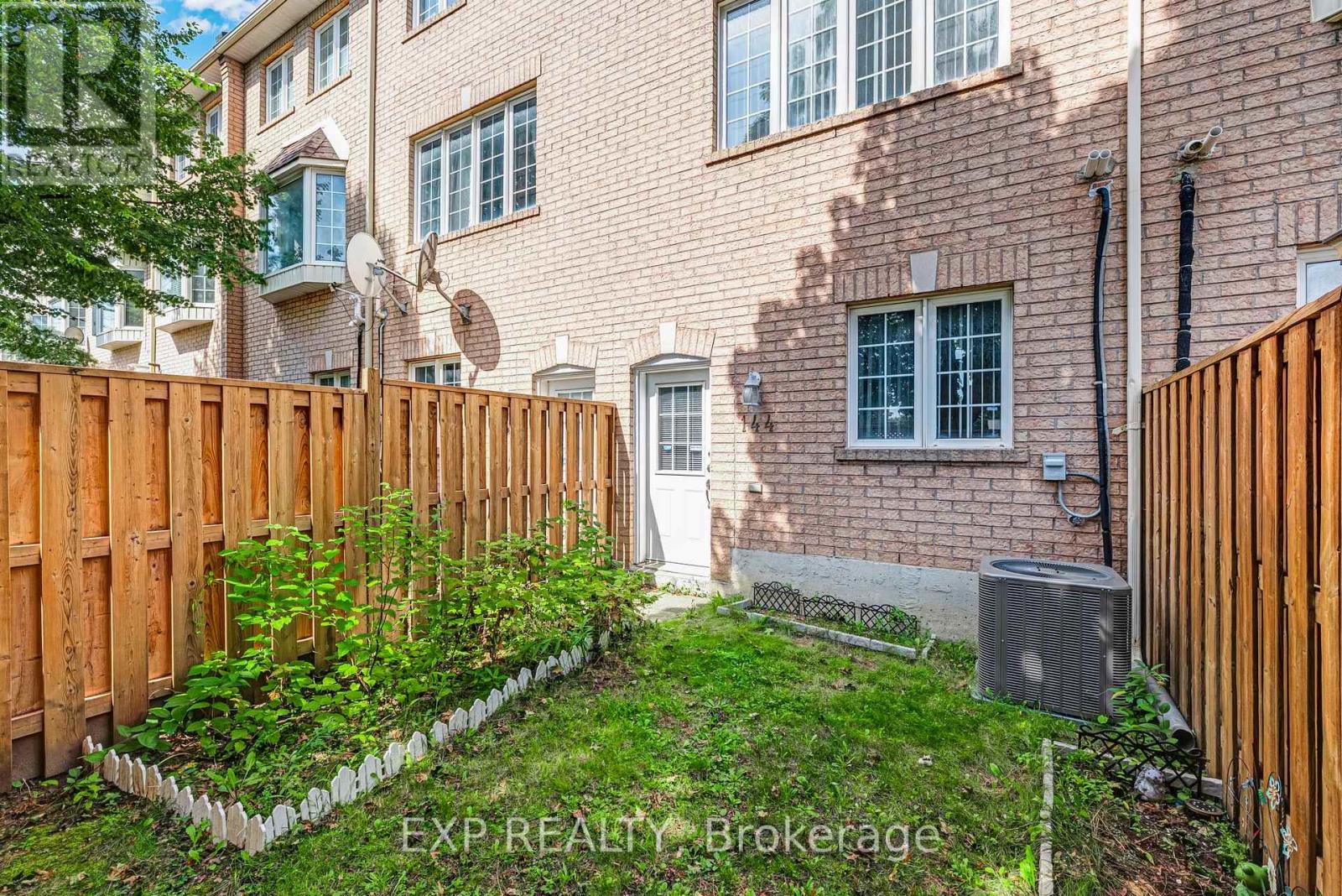 144 Bartley Drive, Toronto, Ontario  M4A 1C5 - Photo 3 - C13765002