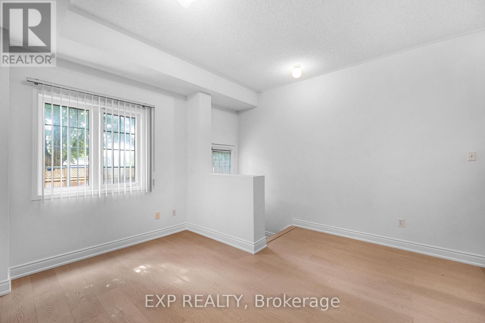 144 Bartley Drive, Toronto, Ontario  M4A 1C5 - Photo 7 - C13765002