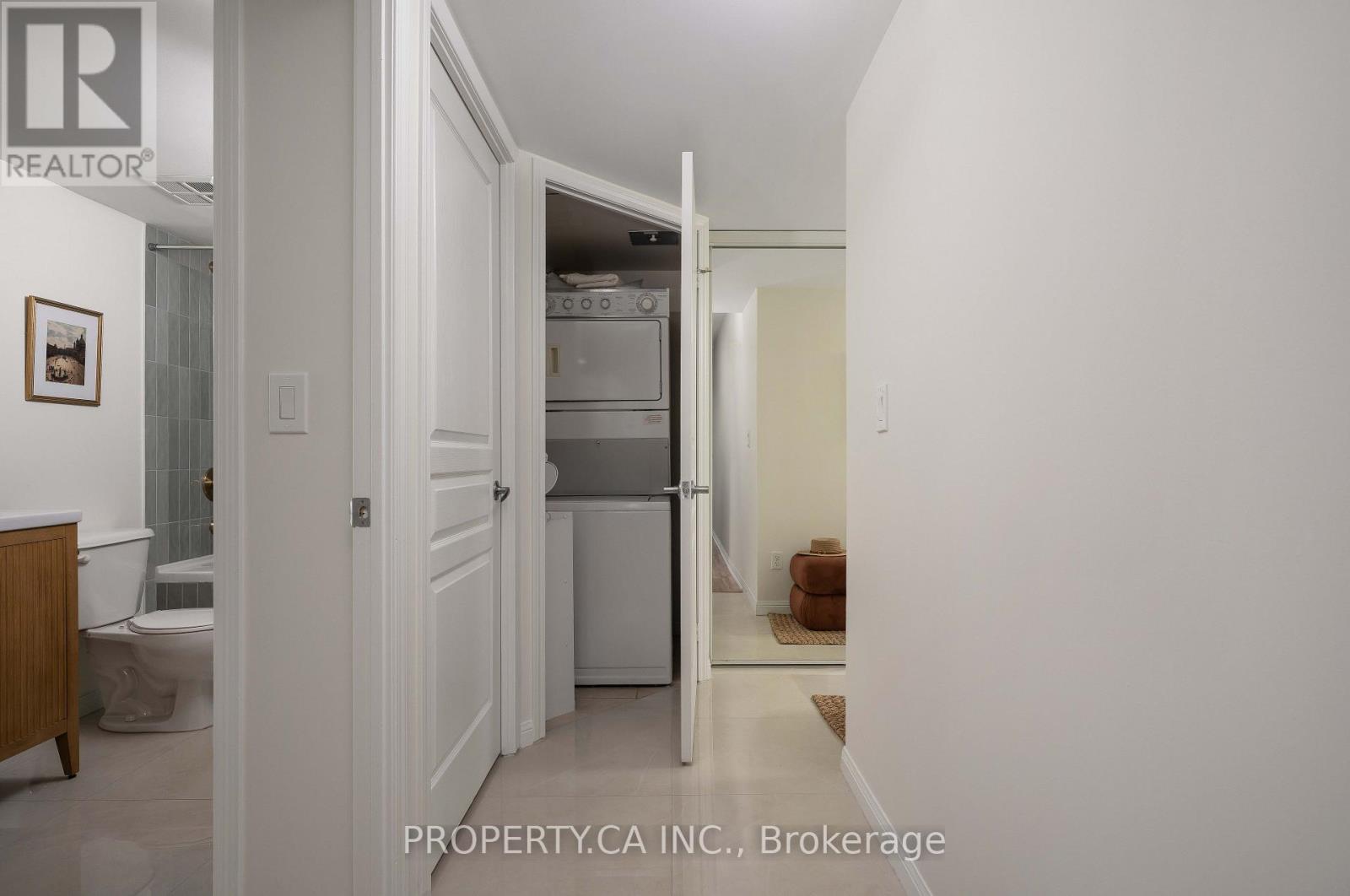 #919 - 140 Simcoe Street, Toronto, Ontario  M5H 4E9 - Photo 14 - C13765060