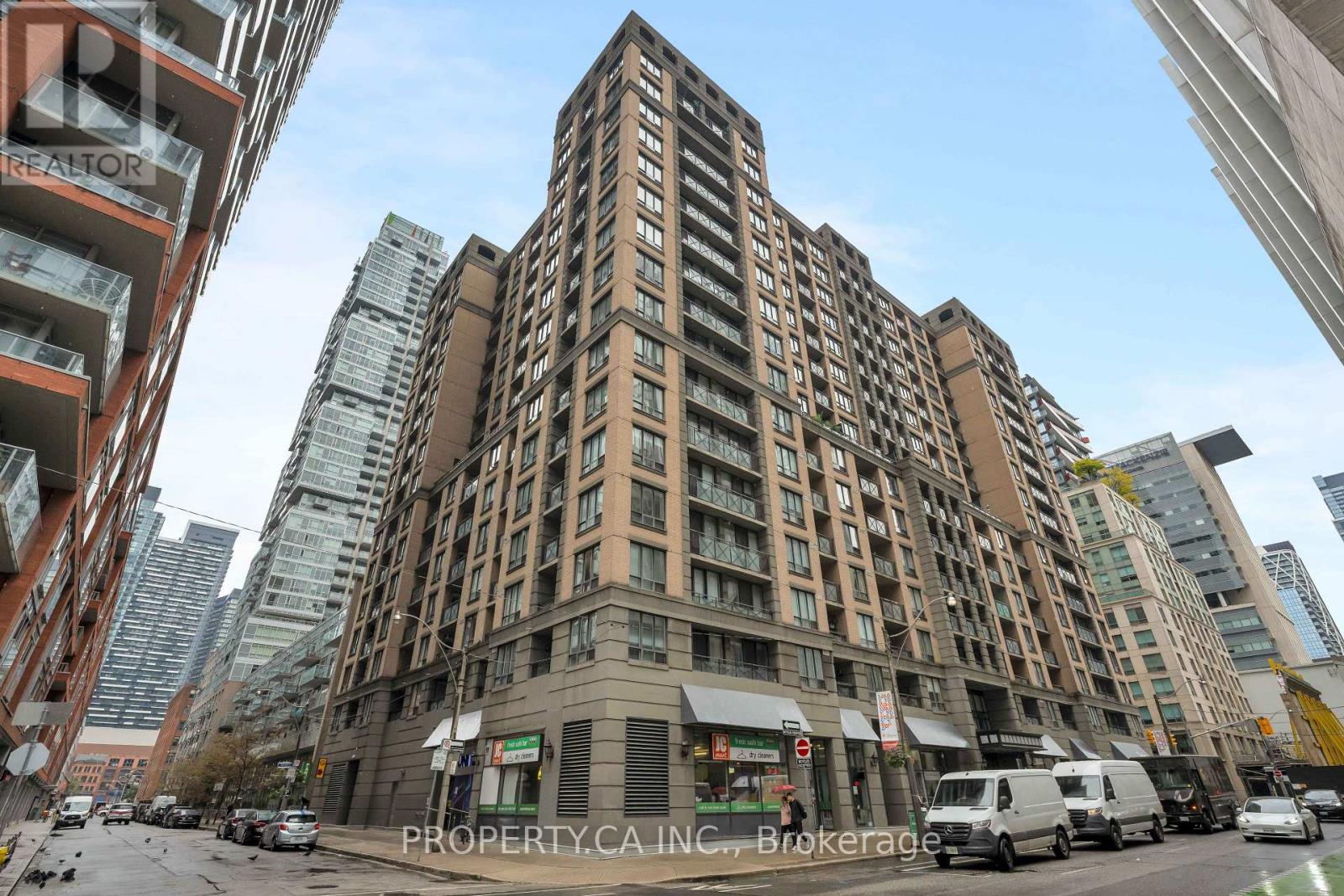 #919 - 140 Simcoe Street, Toronto, Ontario  M5H 4E9 - Photo 17 - C13765060