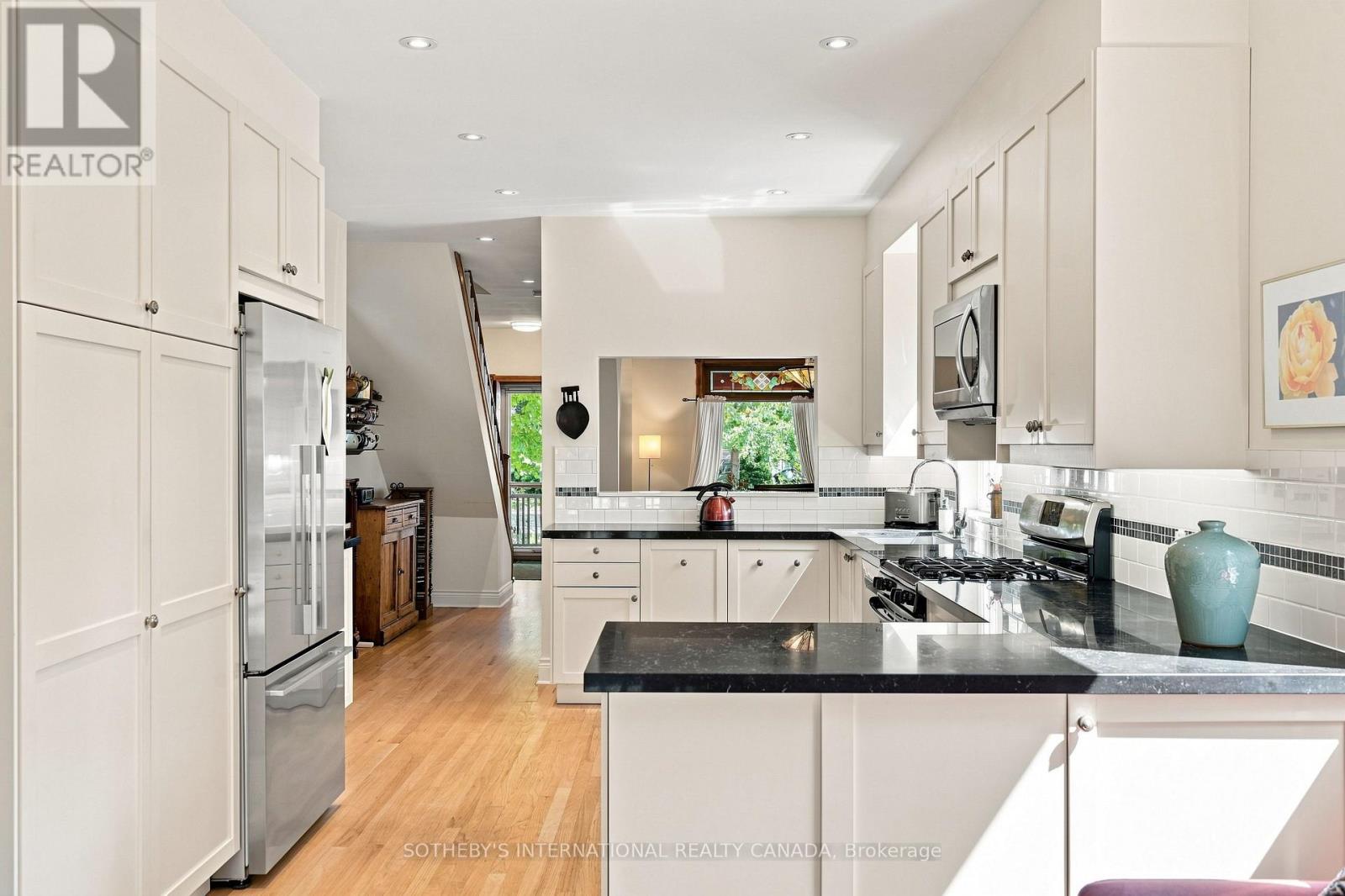 356 Howland Avenue, Toronto, Ontario  M5R 3B9 - Photo 6 - C13765214