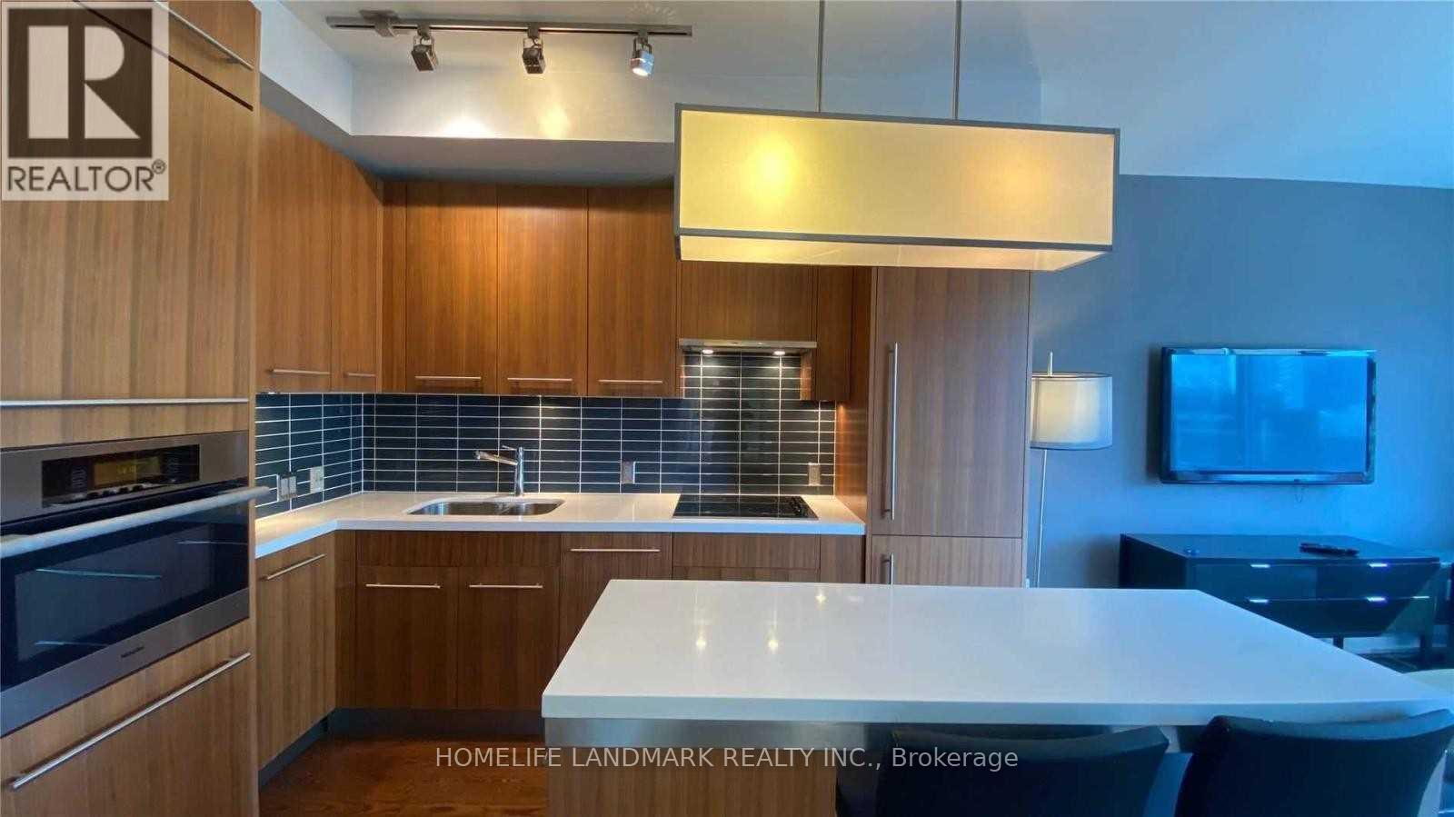1108 - 80 John Street, Toronto, Ontario  M5V 3X4 - Photo 3 - C13765220