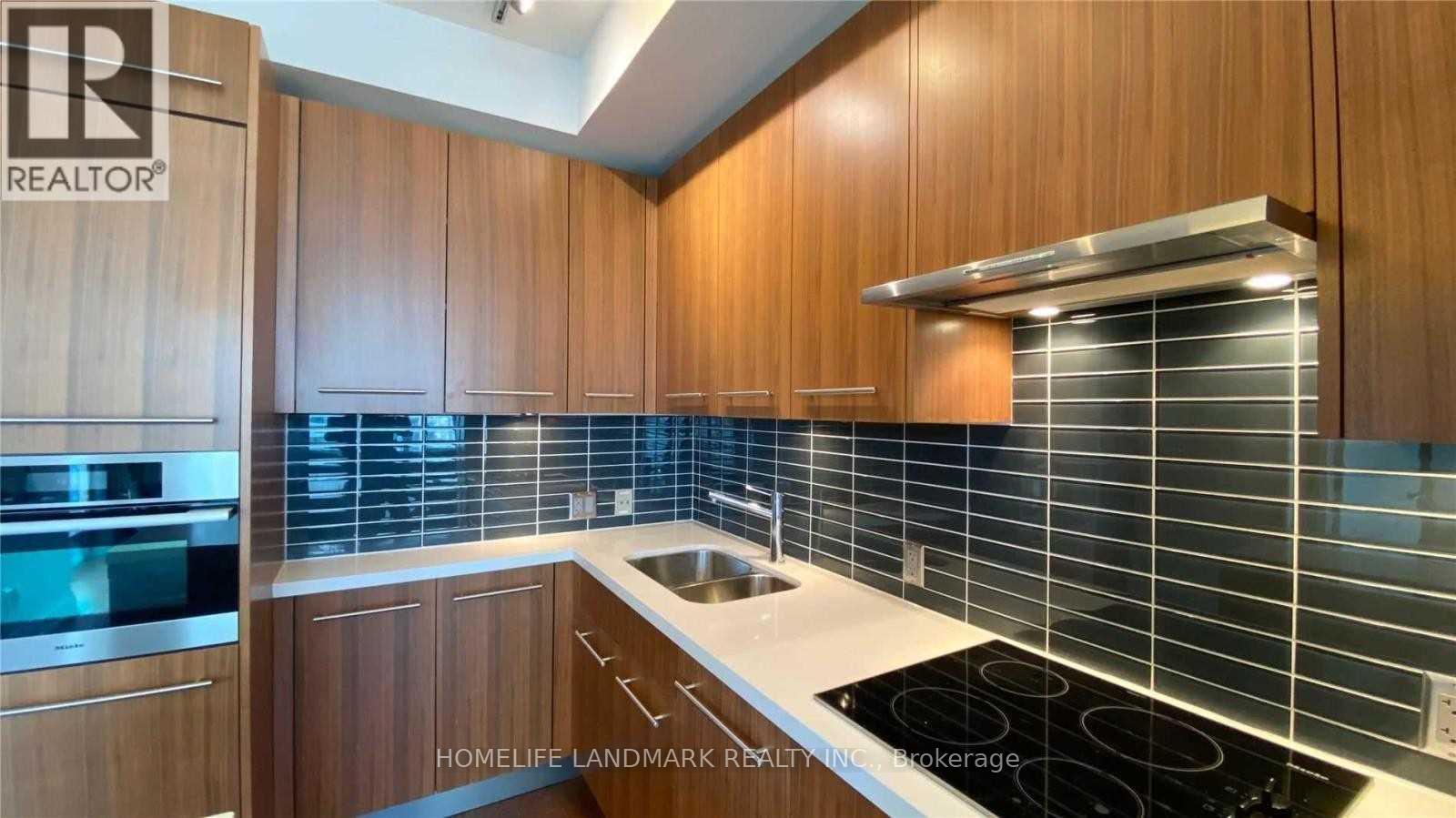 1108 - 80 John Street, Toronto, Ontario  M5V 3X4 - Photo 7 - C13765220