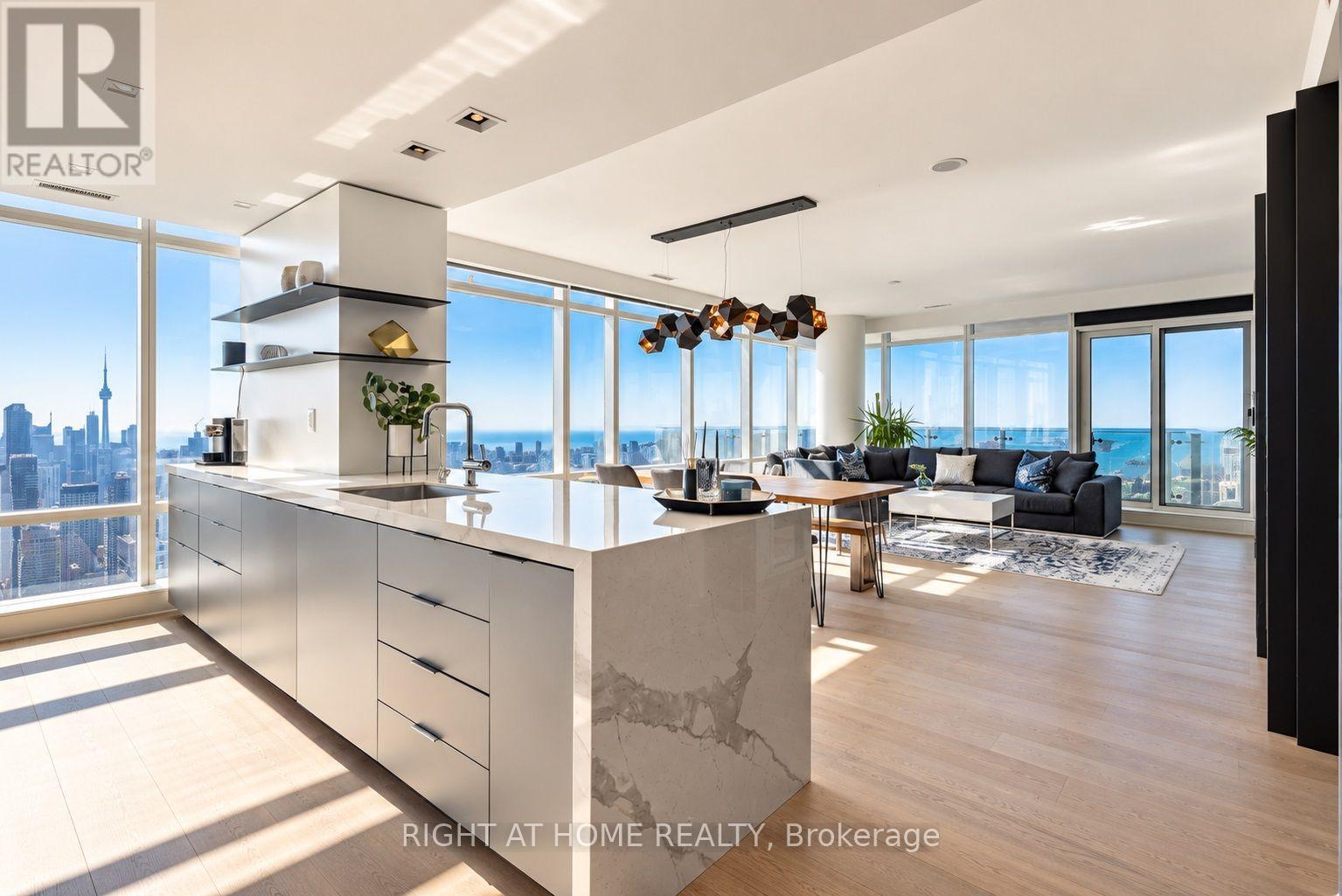 7304 - 1 Bloor East Street E, Toronto, Ontario  M4Y 2Z1 - Photo 13 - C13765274