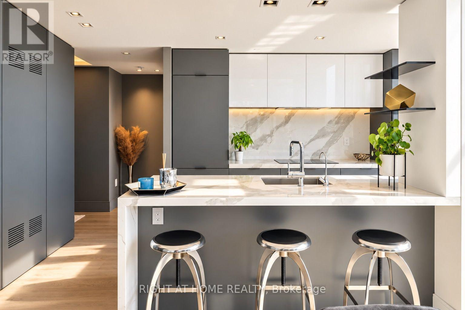 7304 - 1 Bloor East Street E, Toronto, Ontario  M4Y 2Z1 - Photo 15 - C13765274
