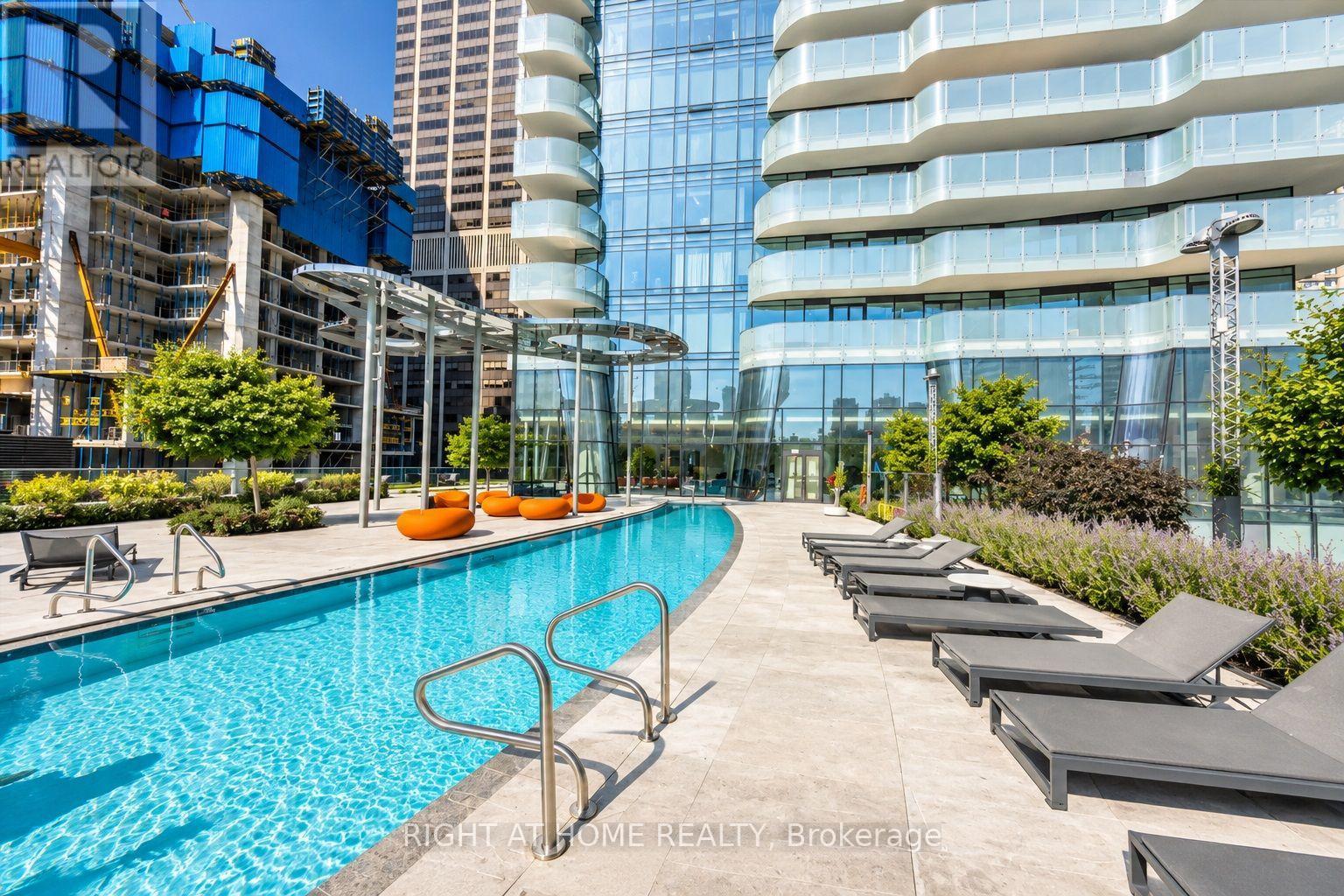 7304 - 1 Bloor East Street E, Toronto, Ontario  M4Y 2Z1 - Photo 39 - C13765274