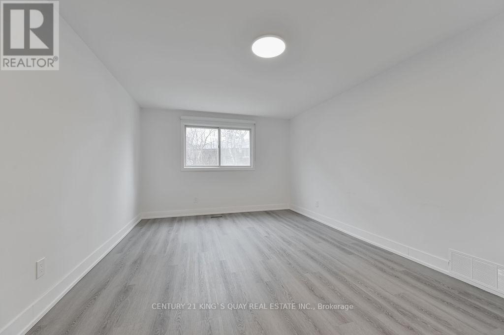 Lower - 989 Old Cummer Avenue, Toronto, Ontario  M2H 1W5 - Photo 11 - C13765276