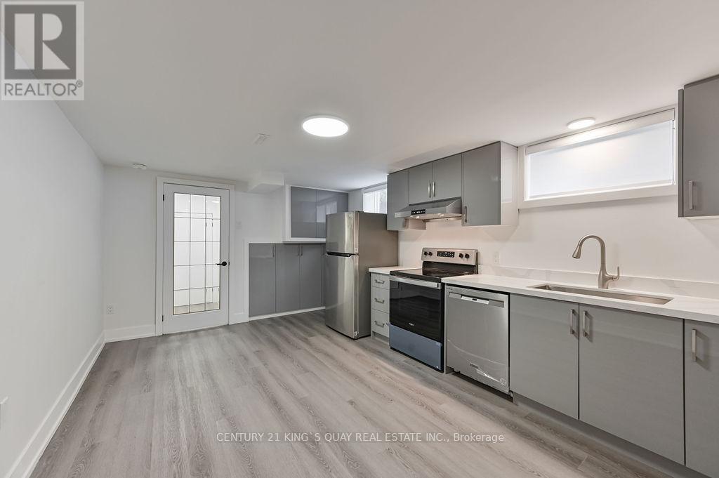 Lower - 989 Old Cummer Avenue, Toronto, Ontario  M2H 1W5 - Photo 8 - C13765276