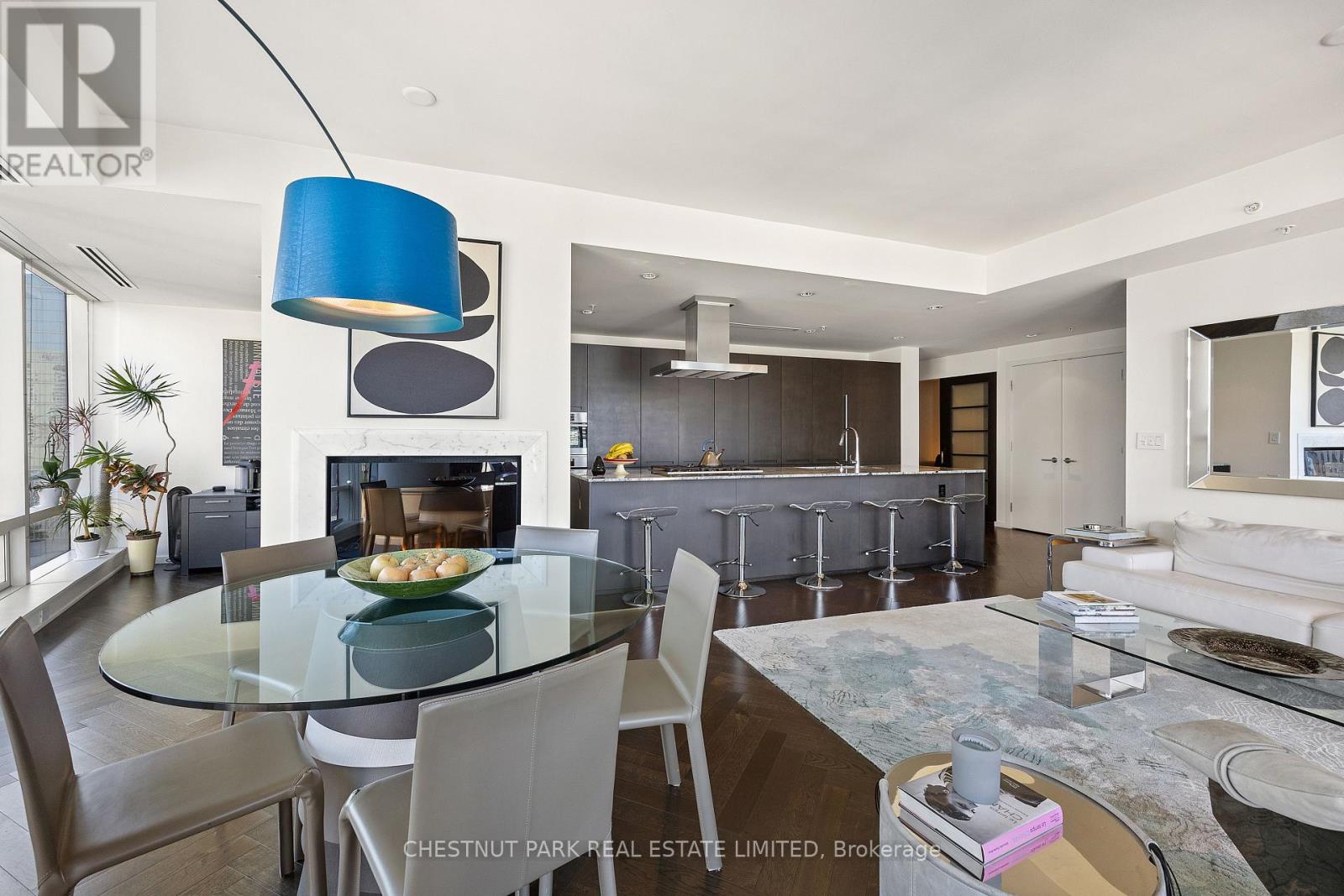 3006 - 180 UNIVERSITY AVENUE, Toronto, Ontario