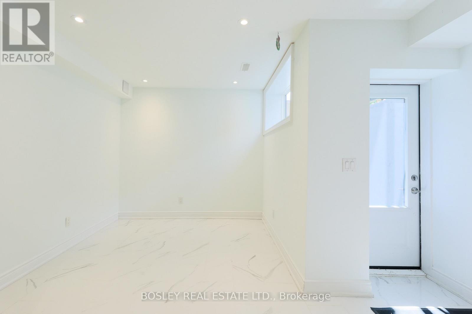 Lower - 9 Queen Victoria Street, Toronto, Ontario  M4J 1E8 - Photo 7 - E13744762