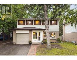 11 GILLBANK CRESCENT, Toronto, Ontario