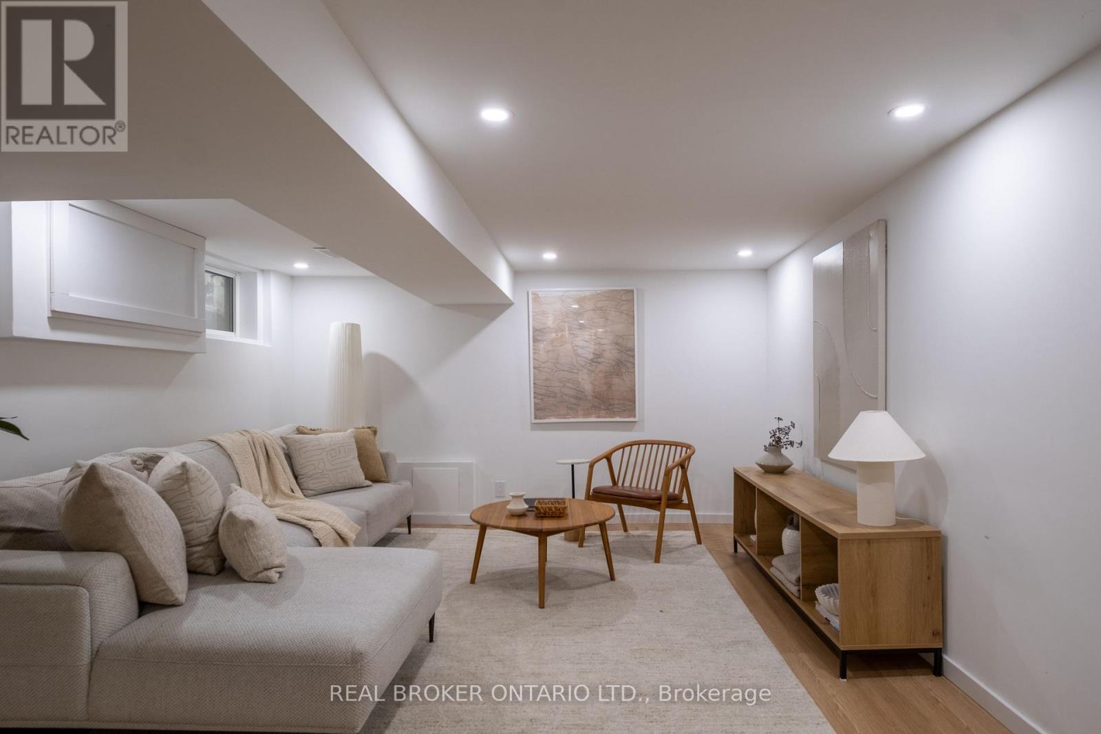 22 Stephenson Avenue, Toronto, Ontario  M4C 1G1 - Photo 14 - E13765204