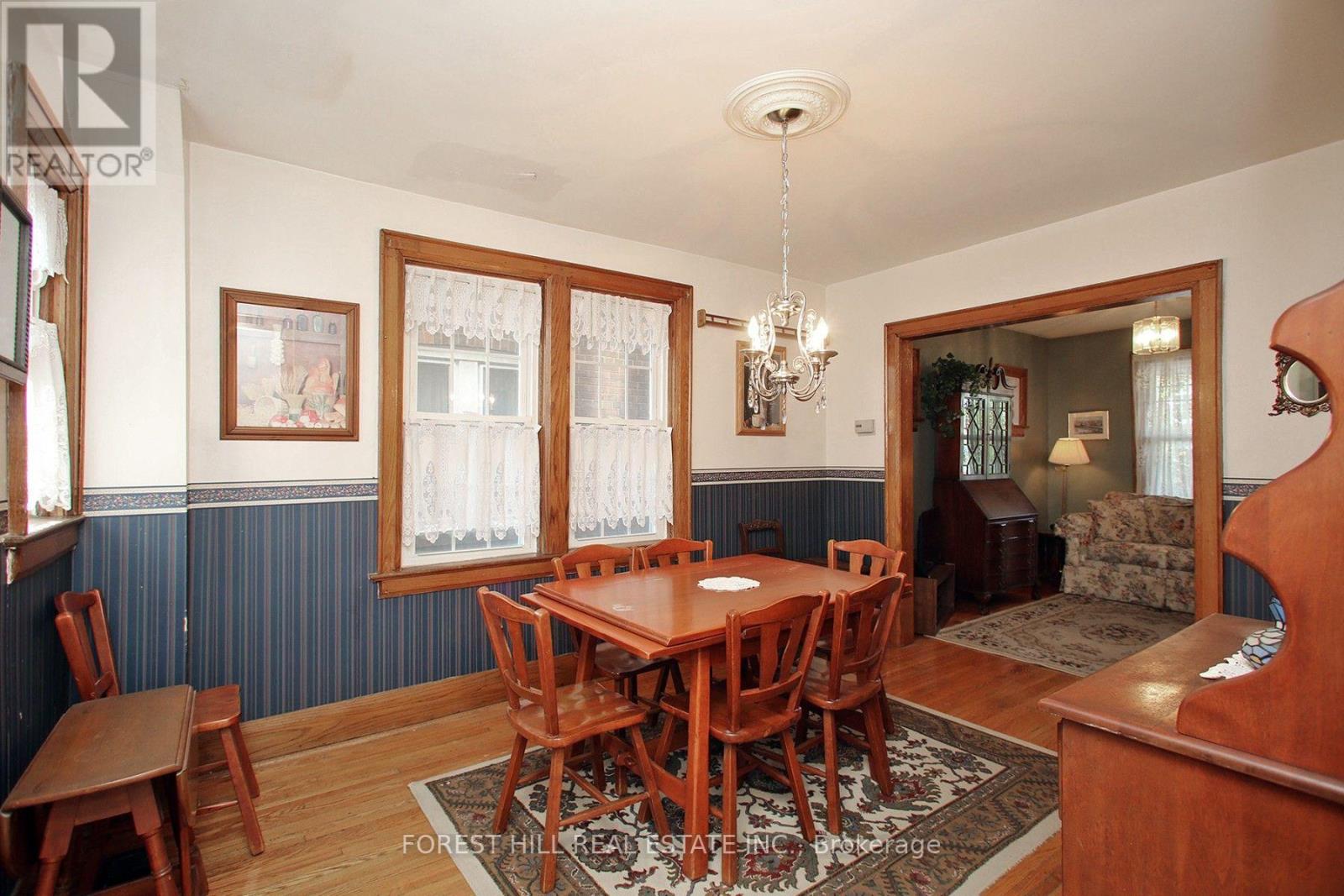 383 Scarborough Road, Toronto, Ontario  M4E 3N1 - Photo 12 - E13765352