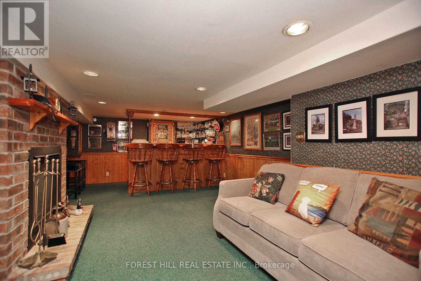383 Scarborough Road, Toronto, Ontario  M4E 3N1 - Photo 18 - E13765352