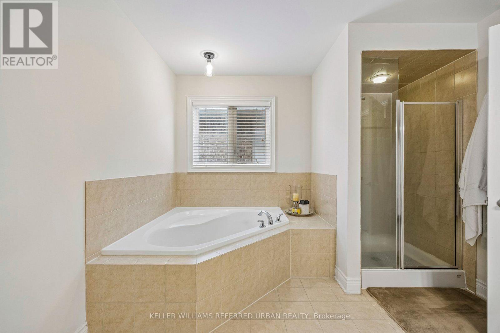 12 Silvestre Avenue, Vaughan, Ontario  L4H 3K1 - Photo 37 - N13765280