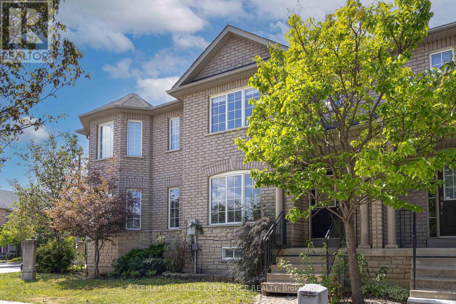 4 Castle Park Boulevard, Vaughan, Ontario  L4H 1M5 - Photo 2 - N13765350
