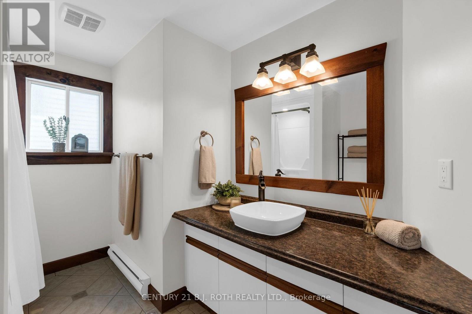 76 Fox Run, Barrie (Letitia Heights), Ontario  L4M 5A8 - Photo 15 - S13765254