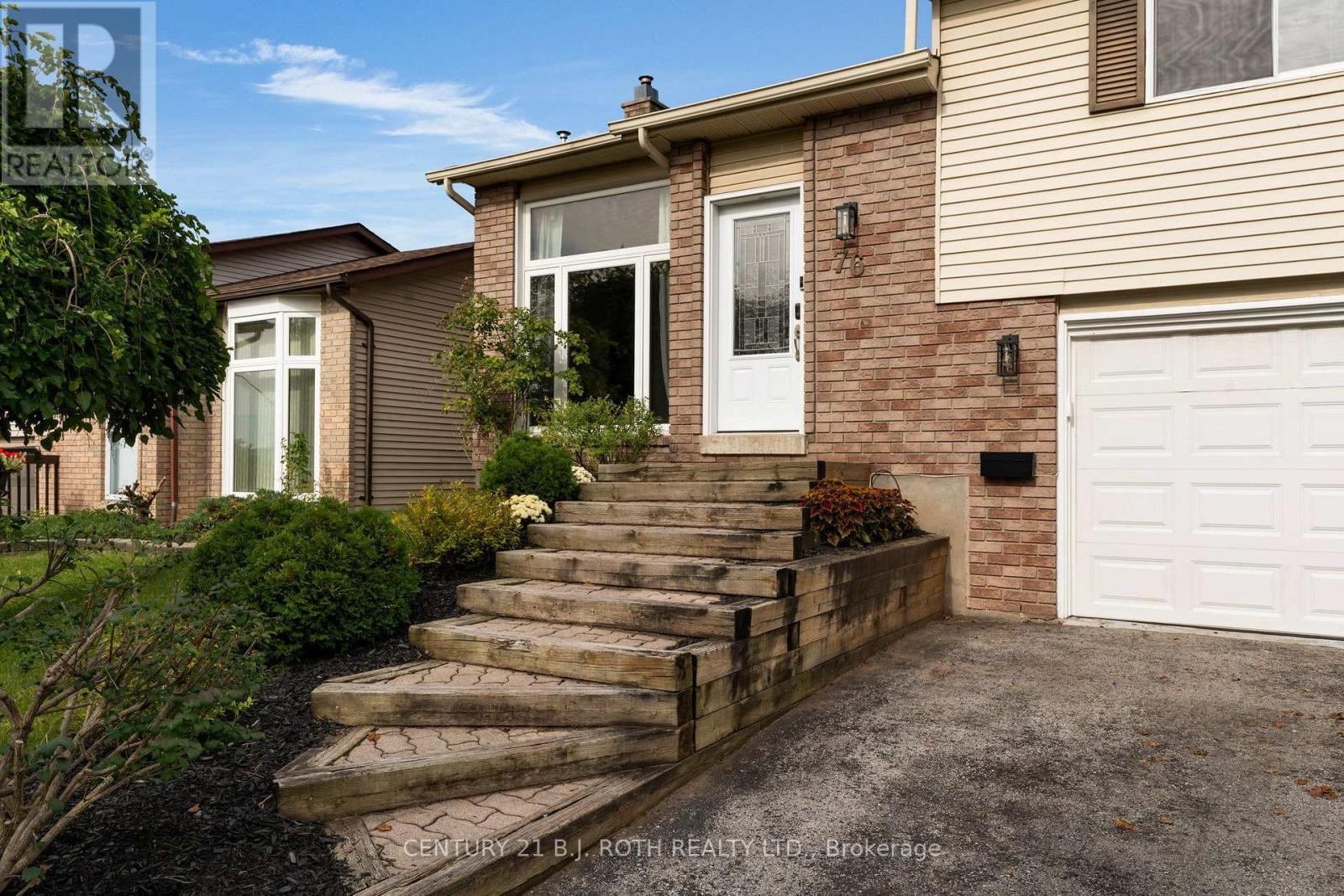 76 Fox Run, Barrie (Letitia Heights), Ontario  L4M 5A8 - Photo 3 - S13765254