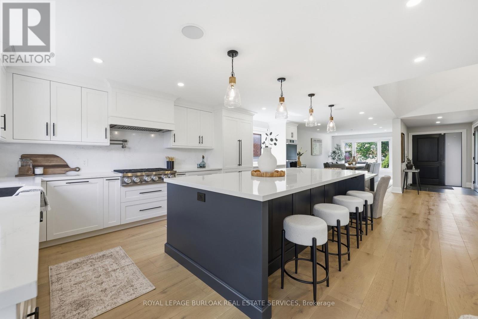 2029 Kempton Park Drive, Mississauga, Ontario  L5M 2Z4 - Photo 10 - W13764894