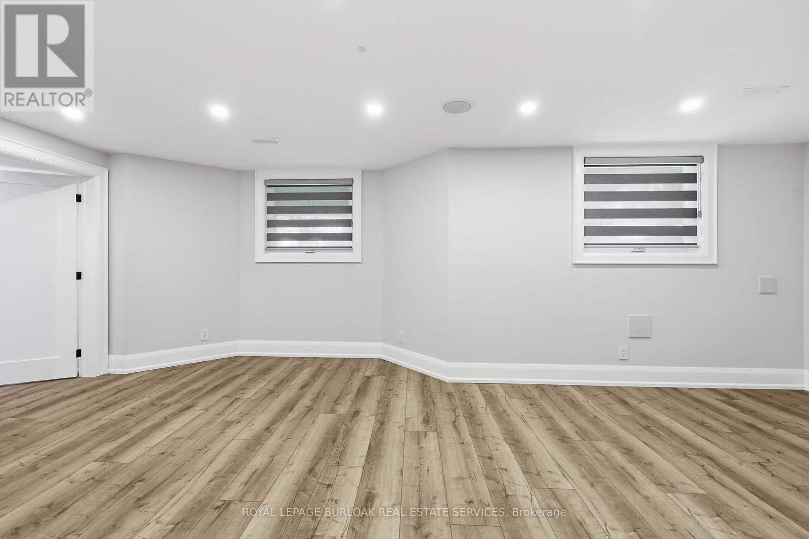 2029 Kempton Park Drive, Mississauga, Ontario  L5M 2Z4 - Photo 38 - W13764894